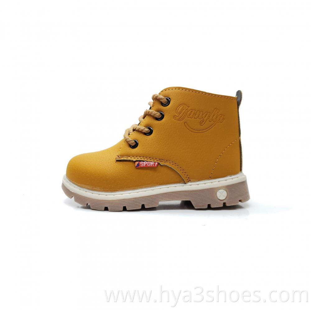 Fashionable Girl's Boots With Rubber Soles